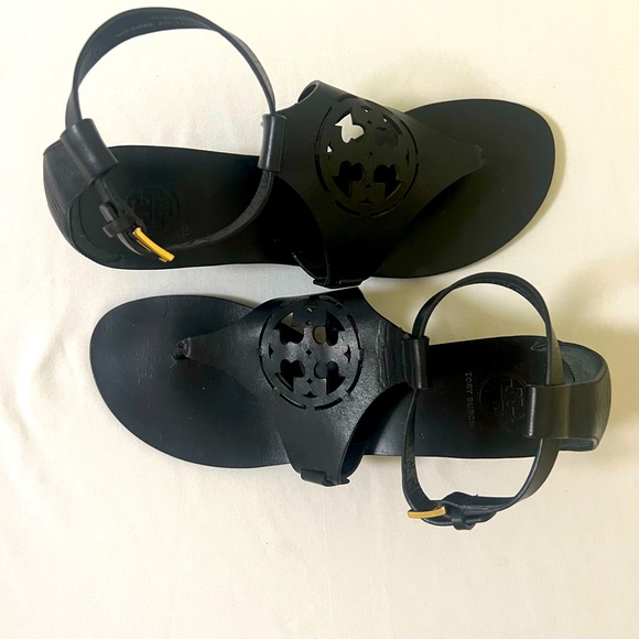 Tory burch Zoey Women’s 9.5 Black Leather Ankle Strap Wedge Sandals - Picture 2 of 10